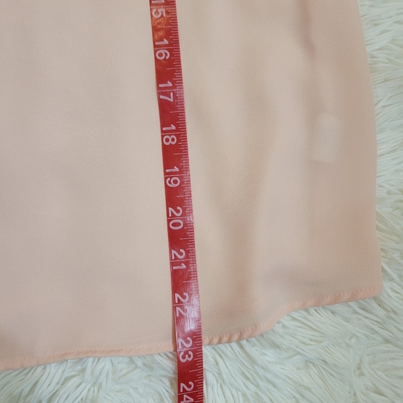 Hello Miss Light Pink Women's Short sleeve Keyhole Flowy top Medium - Picture 2 of 6